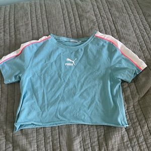 colorful puma short sleeve shirt /// size extra small